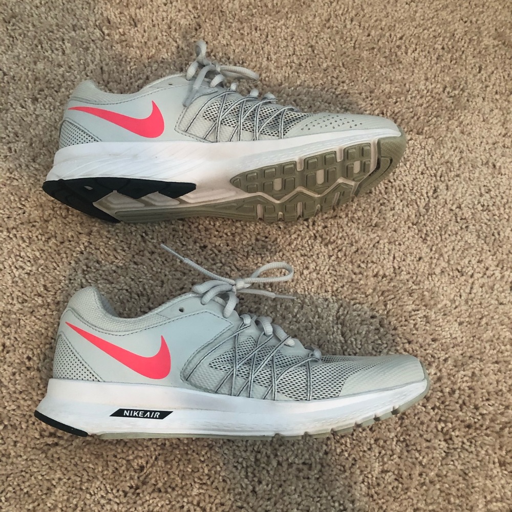 ⛔️SOLD⛔️Nike Air Relentless 2